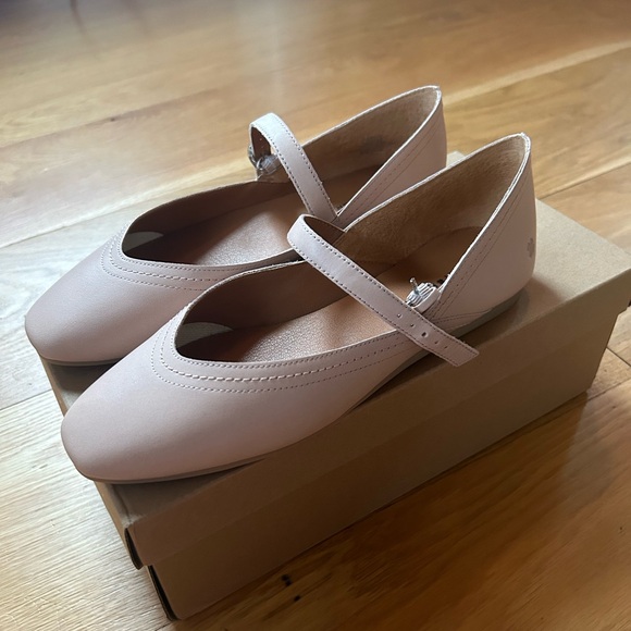 Lucky Brand | Alba Jane | Pink Flats Size 8.5 - Picture 4 of 7